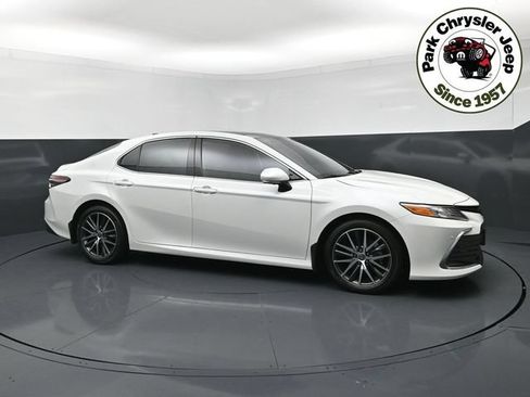Used 2023 Toyota Camry XLE w/ Navigation Package AWD/4WD image 1