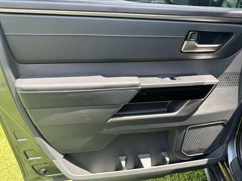 Used 2024 Toyota Tundra Limited image 18