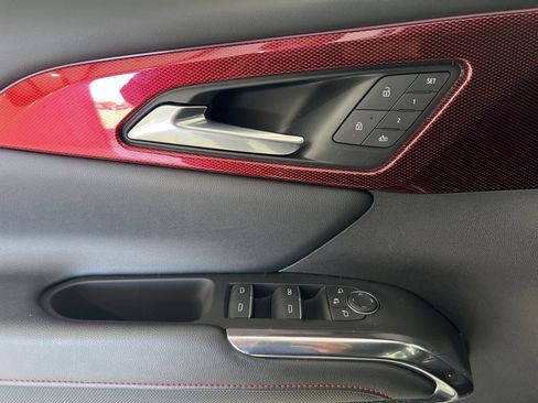 Used 2024 Chevrolet Traverse RS image 20