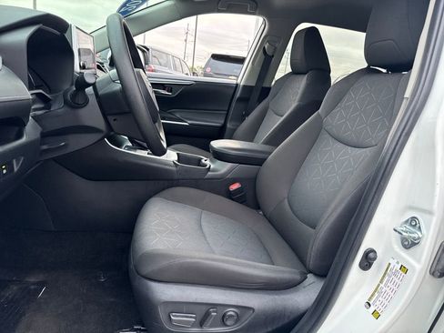Used 2024 Toyota RAV4 XLE AWD/4WD image 20