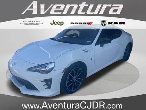 Used 2018 Toyota 86 image 1