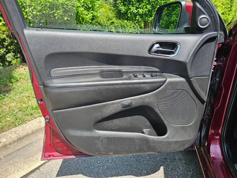 Used 2019 Dodge Durango GT image 9