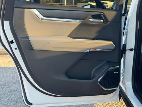 New 2026 GMC Acadia Elevation image 21