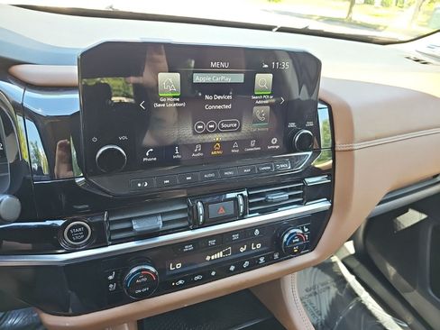 Used 2024 Nissan Pathfinder Platinum AWD/4WD image 21