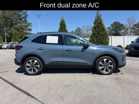 Used 2024 Ford Escape Platinum w/ Premium Technology Package image 9