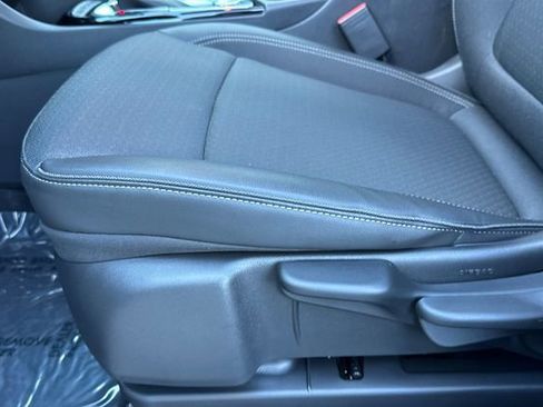 Used 2025 Buick Encore GX Preferred image 13