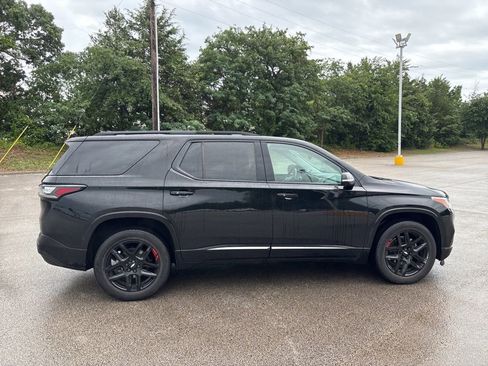 Used 2020 Chevrolet Traverse Premier w/ Redline Edition FWD image 8