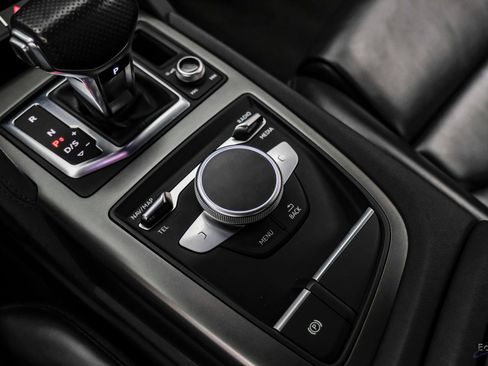 Used 2018 Audi R8 V10 RWD image 71