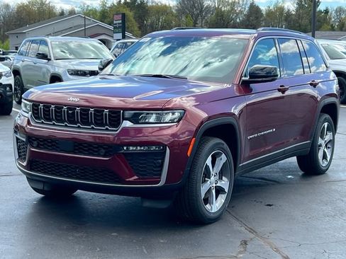 New 2026 Jeep Grand Cherokee Limited AWD/4WD image 44