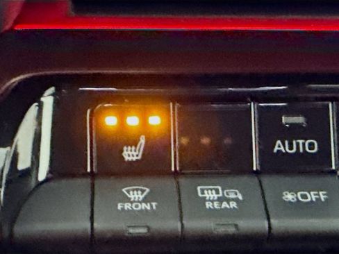 Certified 2024 Toyota Prius Prime FWD image 19