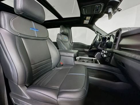 New 2026 Ford F450 Platinum w/ FX4 Off-Road Package image 15