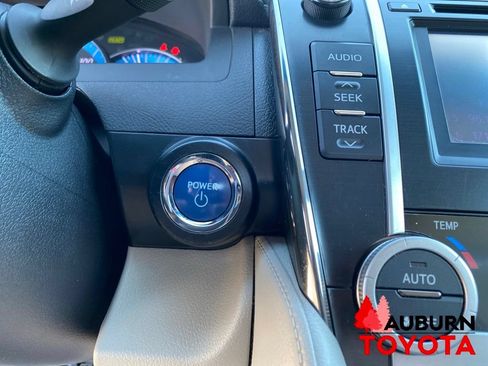 Used 2013 Toyota Camry XLE w/ Leather Pkg FWD image 39