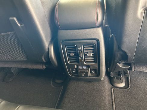 Used 2023 Dodge Durango GT image 28