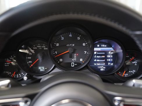 Used 2018 Porsche 911 Carrera GTS RWD image 20