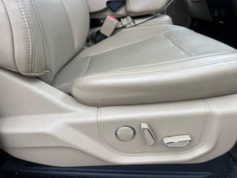 Used 2016 Ford F150 Lariat AWD/4WD image 12