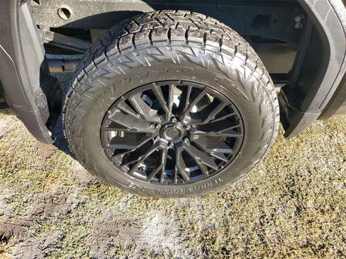 Used 2026 GMC Sierra 1500 Denali Ultimate image 7