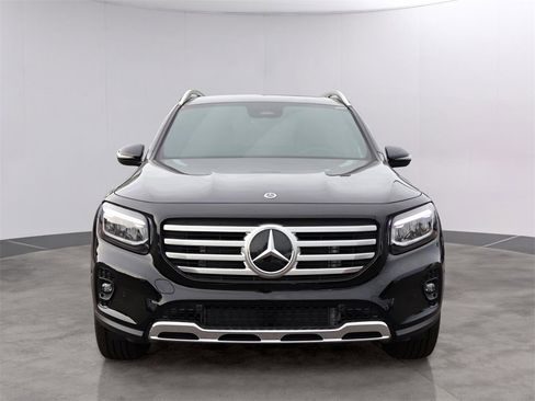 New 2025 Mercedes-Benz GLB 250 4MATIC image 2