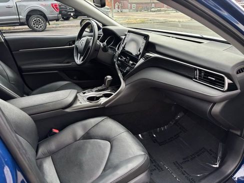 Used 2024 Toyota Camry XLE FWD image 25