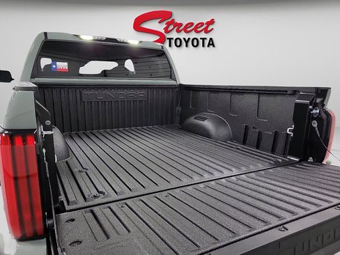 New 2026 Toyota Tundra Limited AWD/4WD image 7