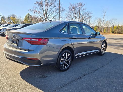 Used 2024 Volkswagen Jetta S image 7