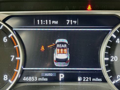 Used 2024 Nissan Rogue SV AWD/4WD image 19