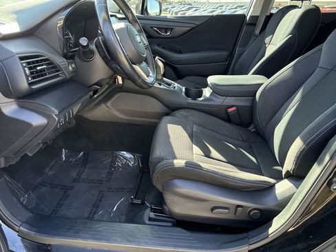 Used 2022 Subaru Outback Premium image 17