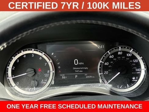 Used 2023 Toyota Highlander XLE FWD image 28