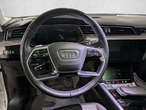 Used 2024 Audi Q8 e-tron Premium Plus w/ Premium Plus Package image 14