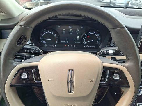 Certified 2021 Lincoln Corsair AWD w/ Premium Package image 20