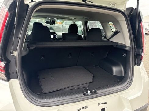 Used 2023 Kia Soul EX image 21