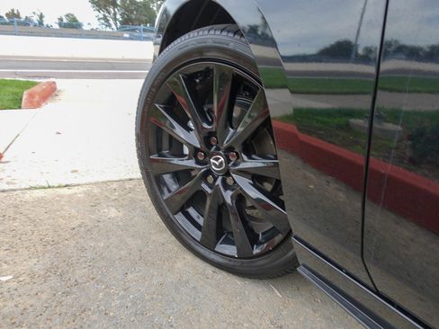 Certified 2025 MAZDA MAZDA3 s image 8