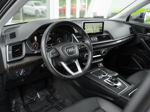 Used 2018 Audi Q5 2.0T Premium Plus w/ Premium Plus Package AWD/4WD image 10