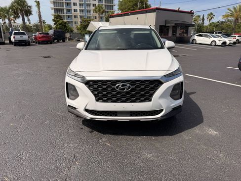 Used 2019 Hyundai Santa Fe SE FWD image 2