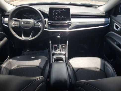 Used 2022 Jeep Compass Latitude FWD image 16