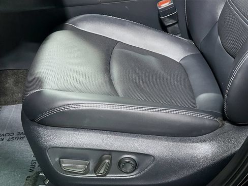Used 2024 Toyota RAV4 Limited FWD image 17