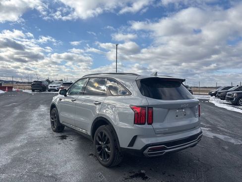 Certified 2023 Kia Sorento SX image 5