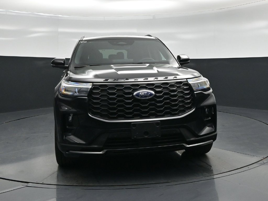 Certified 2026 Ford Explorer ST-Line w/ ST-Line Street Pack AWD/4WD image 50