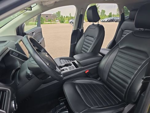 Used 2022 Ford Edge SEL w/ Convenience Package AWD/4WD image 15