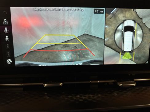 Used 2024 Kia Carnival SX Prestige FWD image 4