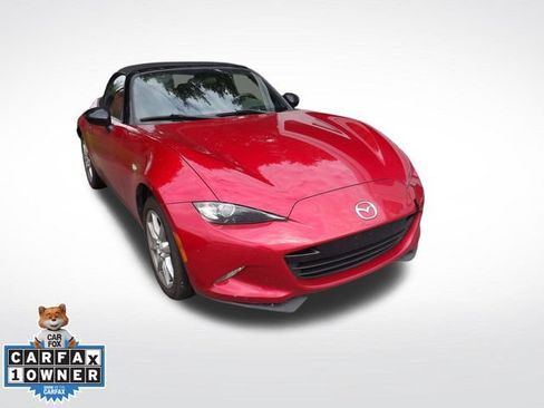 Used 2016 MAZDA MX-5 Miata Sport RWD image 3