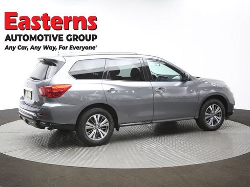 Used 2020 Nissan Pathfinder S image 45