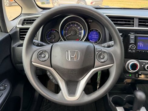 Used 2020 Honda Fit LX image 16