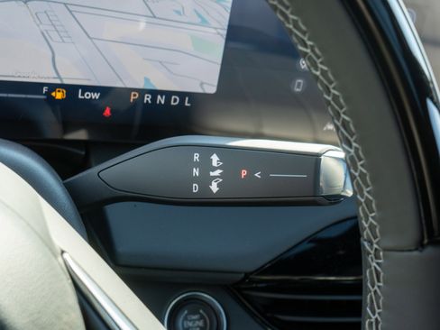 New 2026 Buick Enclave Avenir image 13