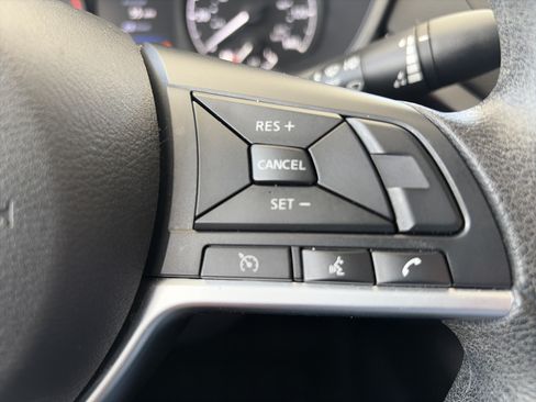 Used 2022 Nissan Altima 2.5 S FWD image 16