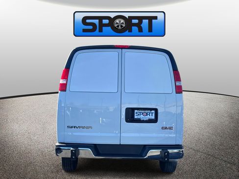 Used 2024 GMC Savana 2500 w/ Driver Convenience Package image 22