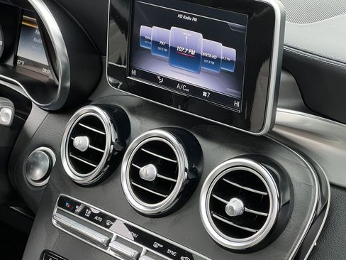 Used 2019 Mercedes-Benz GLC 300 4MATIC Coupe image 34