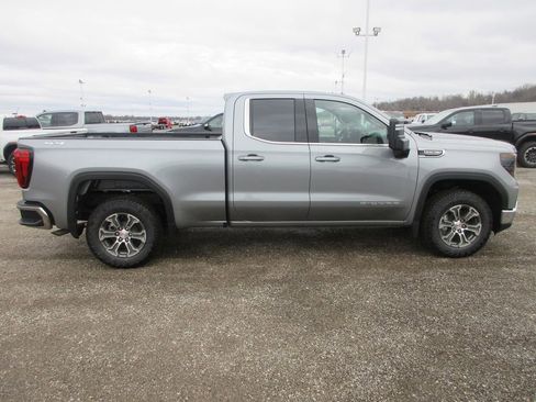 New 2026 GMC Sierra 1500 SLE w/ Max Trailering Package AWD/4WD image 3