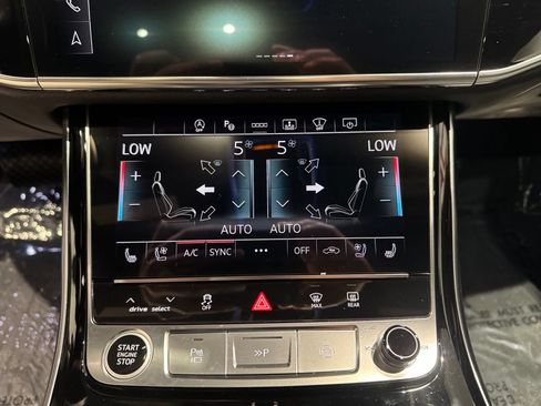 Used 2025 Audi A8 L 3.0T AWD/4WD image 25