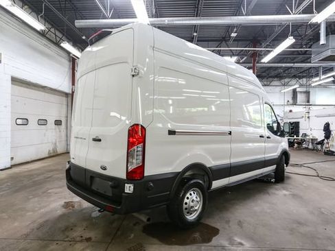Used 2025 Ford Transit 250 148 High Roof AWD image 11