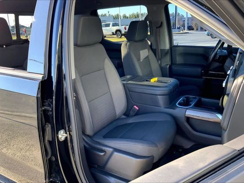 Used 2020 GMC Sierra 1500 Elevation w/ Elevation Value Package image 9